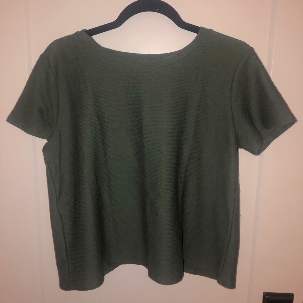 Ann Taylor Loft textured olive green shirt medium